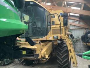 New Holland tx62 穀物収穫機